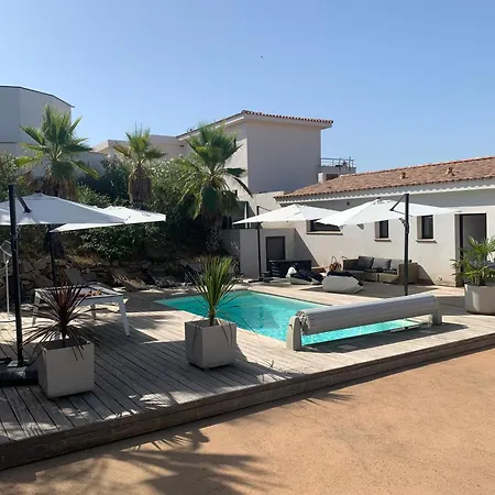 - Maison 
