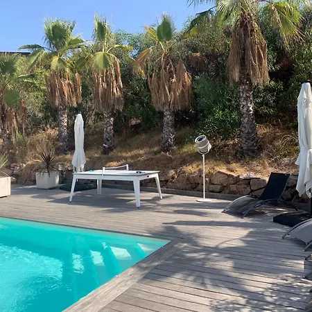 - Maison 