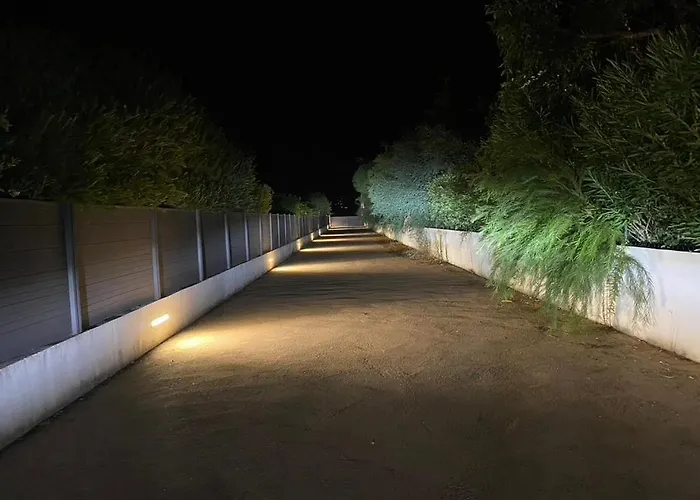 - Maison 