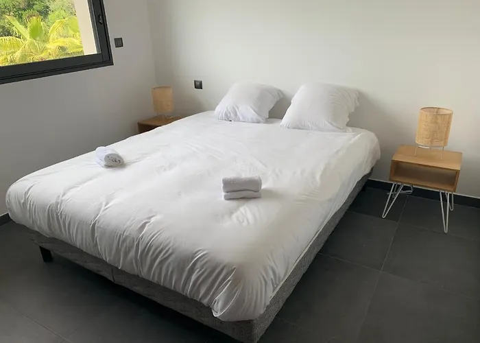 - Maison 