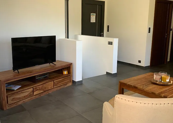 - Maison 